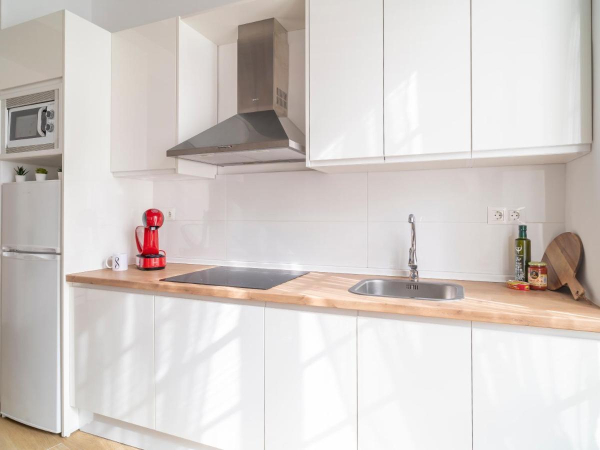 Sanders Lavender - Delightful Two-Bedroom Apartment Downtown Málaga Dış mekan fotoğraf