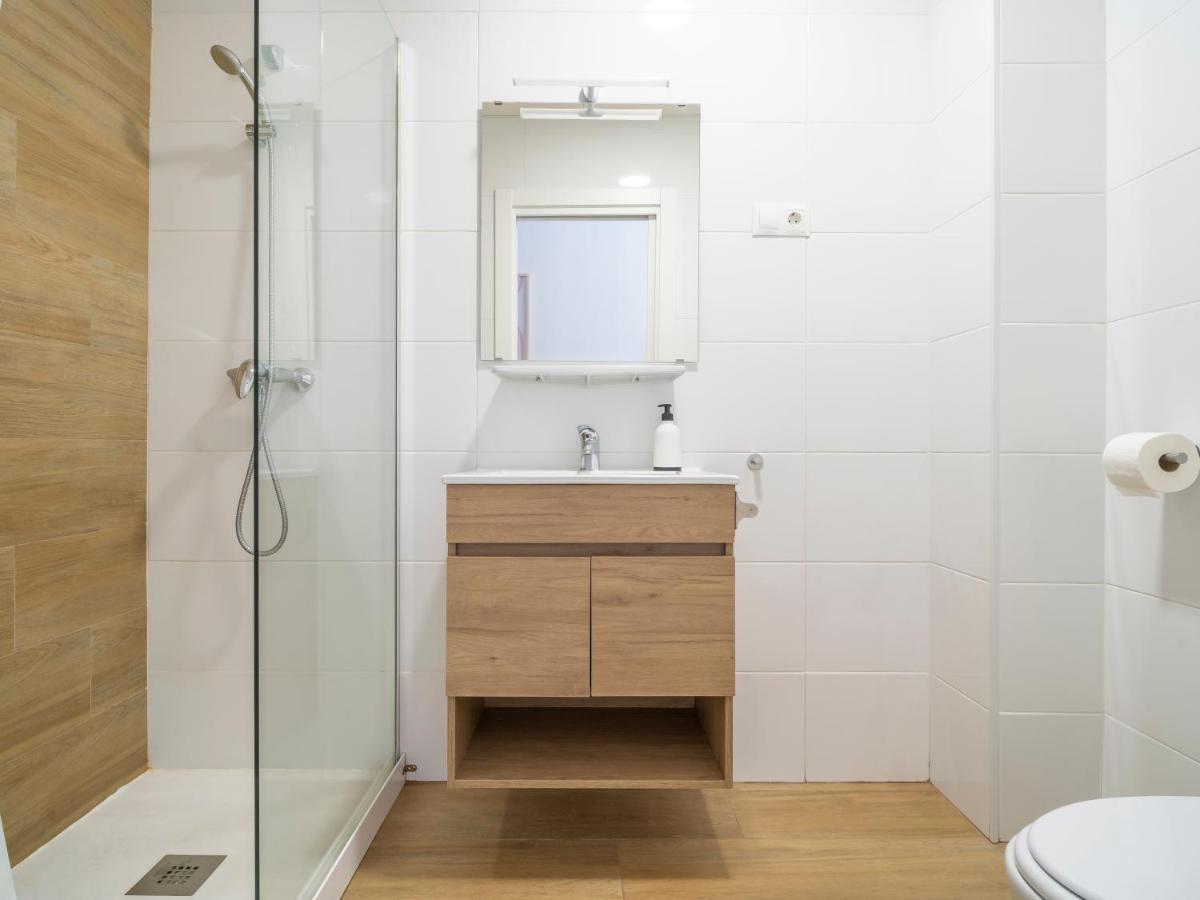 Sanders Lavender - Delightful Two-Bedroom Apartment Downtown Málaga Dış mekan fotoğraf